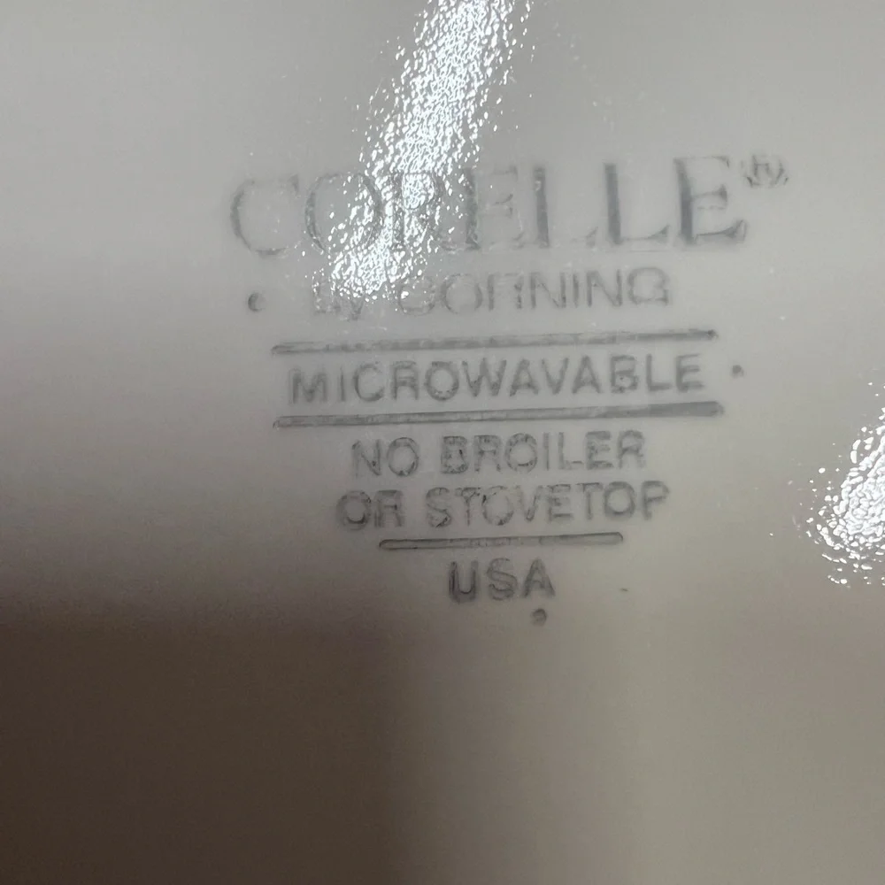 Corelle Cream and Blue Vintage Country Violets Corelle Dinner plates Set of 7